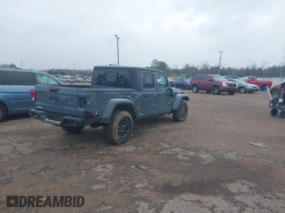 2024 Jeep Gladiator Sport z VIN 1C6HJTAG5RL127973, wystawiony jako IAAI lot #41248039 z przebiegiem 2 648 mil mil oraz . Historia ofert i sprzedaży dostępna na DreamBid. Obrazek 4.