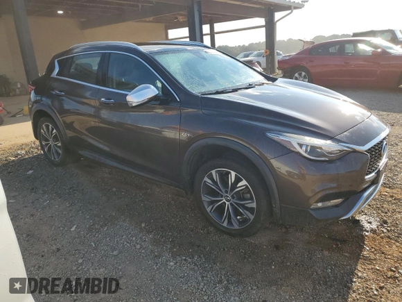 2018 Infiniti QX30 Premium with VIN SJKCH5CR5JA049653, listed as a Copart auction lot 68021414 with 73,898 mi miles and Salvage Title. Bid and sale history available at carsss.com. Image 4.