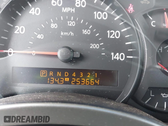 2005 Nissan Titan XE with VIN 1N6BA06A75N567013, listed as a IAAI auction lot 41971758 with 253,664 mi miles. Bid and sale history available at carsss.com. Image 7.