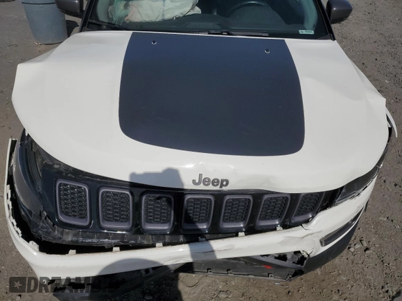 2020 Jeep Compass Trailhawk z VIN 3C4NJDDB1LT221636, wystawiony jako Copart lot #65008835 z przebiegiem 24 291 mil mil oraz Szkoda całkowita • Salvage title. Historia ofert i sprzedaży dostępna na DreamBid. Obrazek 12.