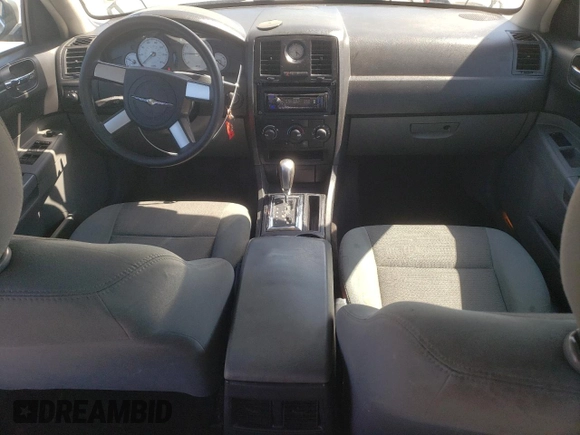 2005 Chrysler 300 with VIN 2C3JA43R65H621284, listed as a Copart auction lot 52372225 with 139,417 mi miles and Salvage Title. Bid and sale history available at carsss.com. Image 8.
