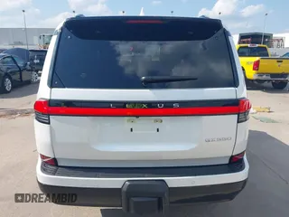 2024 Lexus GX 550 Luxury z VIN JTJVBCDX3R5013010, wystawiony jako IAAI lot #42298207 z przebiegiem 3 589 mil mil oraz . Historia ofert i sprzedaży dostępna na DreamBid. Obrazek 17.