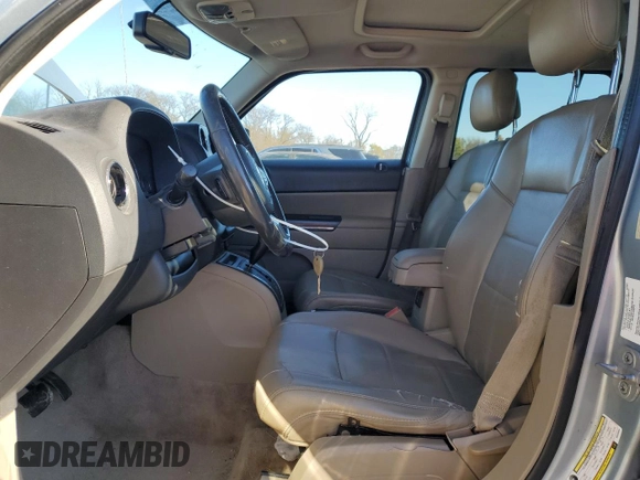 2013 Jeep Patriot Limited с VIN 1C4NJRCB6DD264052, выставлен на аукционе Copart как лот 80082804 с пробегом 162 543 миль миль и Списание • Salvage title. История ставок и продаж доступна на DreamBid. Изображение 7.