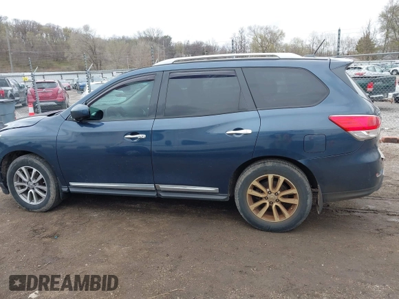 2015 Nissan Pathfinder SL with VIN 5N1AR2MN5FC622513, listed as a IAAI auction lot 41953545 with 183,339 mi miles and . Bid and sale history available at DreamBid. Image 14.