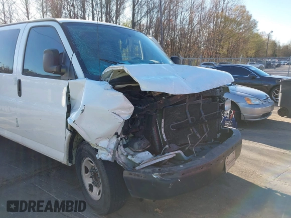 2014 Chevrolet Express Cargo z VIN 1GCWGGBA3E1109722, wystawiony jako IAAI lot #41845284 z przebiegiem 224 334 mil mil oraz . Historia ofert i sprzedaży dostępna na DreamBid. Obrazek 6.