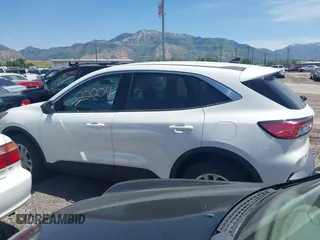 2022 Ford Escape SE с VIN 1FMCU9G61NUA61014, выставлен на аукционе IAAI как лот 42300004 с пробегом 182 352 миль миль и . История ставок и продаж доступна на DreamBid. Изображение 14.
