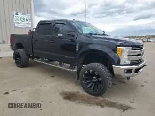 2017 Ford F-350 Platinum z VIN 1FT8W3BT7HEE76562, wystawiony jako Copart lot #60219675 z przebiegiem 333 717 mil mil oraz Czysty tytuł • Clean title. Historia ofert i sprzedaży dostępna na DreamBid. Obrazek 4.