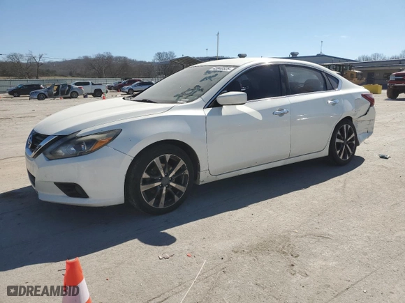 2017 Nissan Altima 2.5 SR with VIN 1N4AL3AP2HC122450, listed as a Copart auction lot 45940525 with 182,355 mi miles and Salvage Title. Bid and sale history available at carsss.com. Image 1.