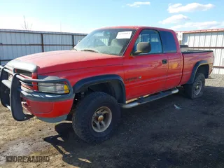 1998 Dodge Ram 1500 with VIN 3B7HF13Z0WG136974, listed as a IAAI auction lot 41949014 with 206,922 mi miles. Bid and sale history available at carsss.com. Image 2.