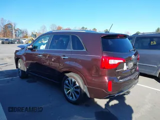 2014 Kia Sorento SX with VIN 5XYKWDA78EG538618, listed as a IAAI auction lot 40943738 with 162,208 mi miles and . Bid and sale history available at DreamBid. Image 3.