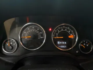 2016 Jeep Compass High Altitude с VIN 1C4NJCEAXGD773860, выставлен на аукционе Copart как лот 51246925 с пробегом 113 957 миль миль и Чистый • Clean title. История ставок и продаж доступна на DreamBid. Изображение 9.