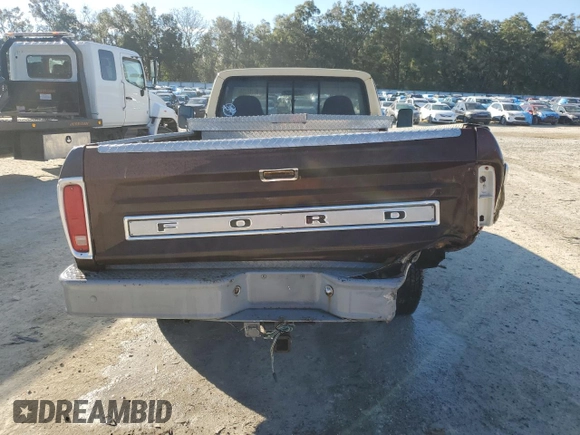 1978 Ford F-250 с VIN F25SNBE1848, выставлен на аукционе Copart как лот 87716155 с пробегом 74 992 миль миль и Списание • Salvage title. История ставок и продаж доступна на DreamBid. Изображение 6.