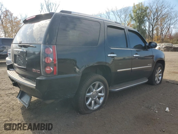2011 GMC Yukon Denali with VIN 1GKS2EEF5BR197392, listed as a Copart auction lot 77253844 with 276,239 mi miles and Clean Title. Bid and sale history available at carsss.com. Image 3.