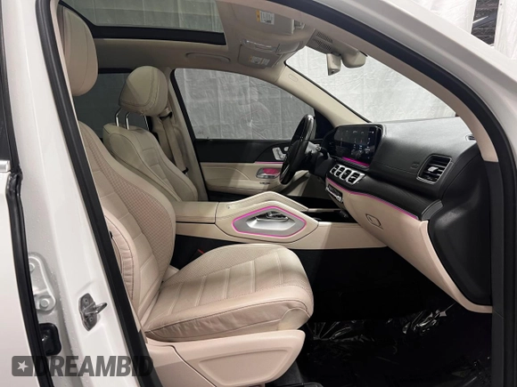 2020 Mercedes-Benz GLS 450 z VIN 4JGFF5KEXLA253920, wystawiony jako Copart lot #60090855 z przebiegiem 82 329 mil mil oraz Czysty tytuł • Clean title. Historia ofert i sprzedaży dostępna na DreamBid. Obrazek 5.