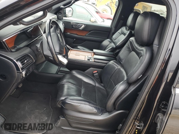 2019 Lincoln Navigator Reserve z VIN 5LMJJ3LT9KEL11983, wystawiony jako Copart lot #42546625 z przebiegiem 69 410 mil mil oraz Szkoda całkowita • Salvage title. Historia ofert i sprzedaży dostępna na DreamBid. Obrazek 7.