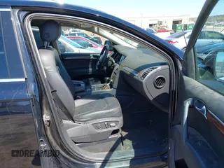 2012 Audi Q7 3.0T Premium Plus with VIN WA1LGAFE7CD002515, listed as a IAAI auction lot 41889054 with 130,442 mi miles. Bid and sale history available at carsss.com. Image 5.