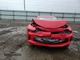 2017 Chevrolet Camaro 2LT z VIN 1G1FD1RS4H0211912, wystawiony jako Copart lot #49411785 z przebiegiem Nie podano mil oraz Szkoda całkowita • Salvage title. Historia ofert i sprzedaży dostępna na DreamBid. Obrazek 10.