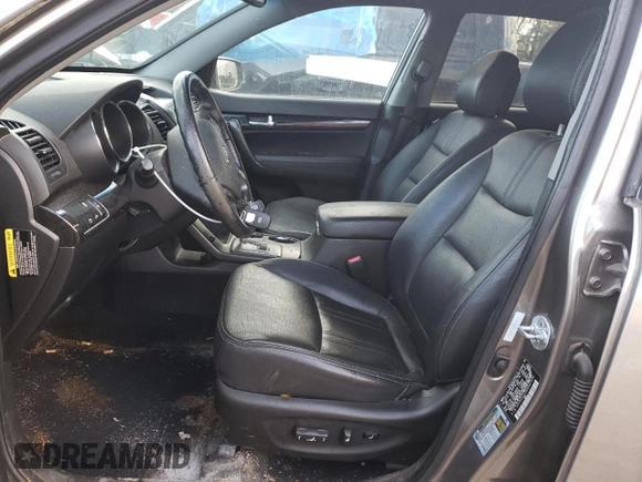 2013 Kia Sorento EX with VIN 5XYKU3A29DG387534, listed as a Copart auction lot 49912305 with 157,204 mi miles and Clean Title. Bid and sale history available at carsss.com. Image 7.
