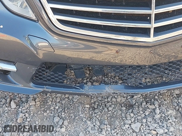 2012 Mercedes-Benz E 350 Luxury with VIN WDDHF8JBXCA621167, listed as a IAAI auction lot 41952597 with 92,498 mi miles and . Bid and sale history available at carsss.com. Image 6.