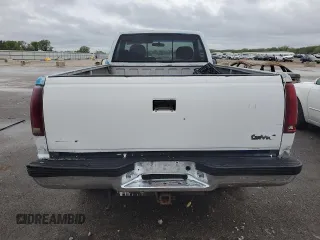 1989 GMC Sierra 2500 z VIN 1GTGK24K8KE532683, wystawiony jako Copart lot #51434114 z przebiegiem 79 134 mil mil oraz Szkody całkowita. Historia ofert i sprzedaży dostępna na DreamBid. Obrazek 6.