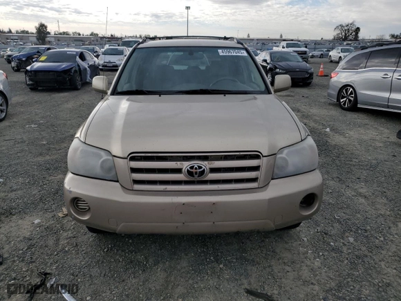 2005 Toyota Highlander with VIN JTEGP21A450046124, listed as a Copart auction lot 45967045 with 204,518 mi miles and Salvage Title. Bid and sale history available at carsss.com. Image 5.