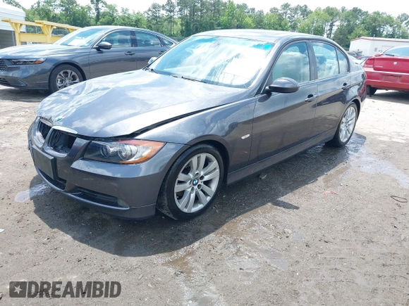 2006 BMW 3 Series 325i with VIN WBAVB17576NK31560, listed as a IAAI auction lot 42384770 with 186,091 mi miles and . Bid and sale history available at DreamBid. Image 2.