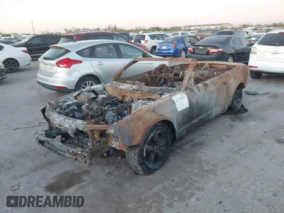 2005 Ford Mustang GT Deluxe with VIN 1ZVFT85H855236868, listed as a IAAI auction lot 41775294 with Not Provided miles and . Bid and sale history available at DreamBid. Image 6.