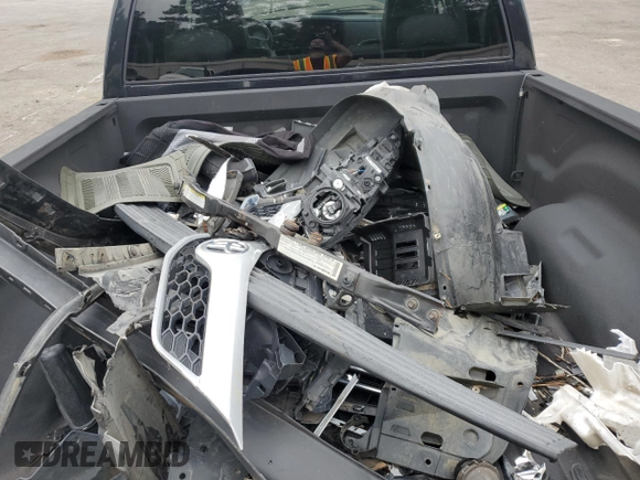 2008 Dodge 1500 ST with VIN 1D7HU18268J110453, listed as a Copart auction lot 70216684 with 642,835 mi miles and Salvage Title. Bid and sale history available at carsss.com. Image 12.