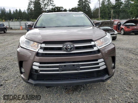 2017 Toyota Highlander XLE with VIN 5TDJZRFHXHS359117, listed as a Copart auction lot 62672815 with 100,515 mi miles and Clean title. Bid and sale history available at DreamBid. Image 5.