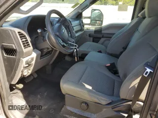 2021 Ford F-350 XL z VIN 1FT8W3DT4MEC60062, wystawiony jako Copart lot #55775935 z przebiegiem 456 137 mil mil oraz Czysty tytuł • Clean title. Historia ofert i sprzedaży dostępna na DreamBid. Obrazek 7.