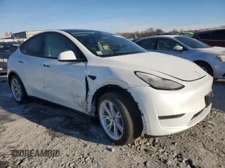 2024 Tesla Model Y с VIN 7SAYGDED5RF086943, выставлен на аукционе Copart как лот 43781735 с пробегом 11 954 миль миль и Списание • Salvage title. История ставок и продаж доступна на DreamBid. Изображение 4.