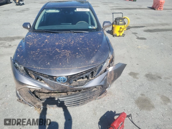 2021 Toyota Camry Hybrid LE with VIN 4T1H31AK5MU550157, listed as a Copart auction lot 51550445 with 94,829 mi miles and Salvage Title. Bid and sale history available at carsss.com. Image 5.