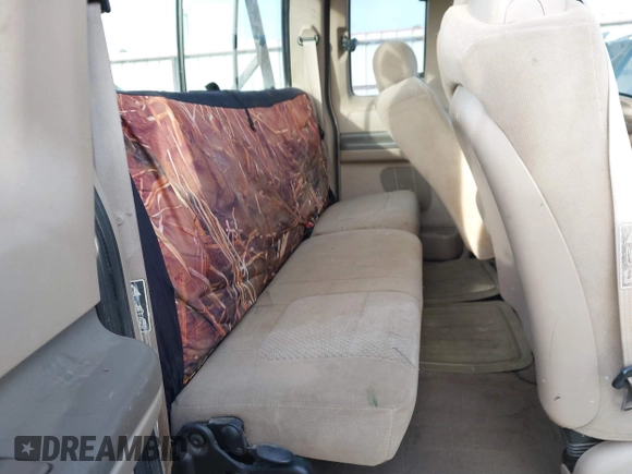 2002 Ford F-250 XL with VIN 1FTNX21LX2EC44525, listed as a IAAI auction lot 41751939 with 300,323 mi miles and . Bid and sale history available at DreamBid. Image 8.