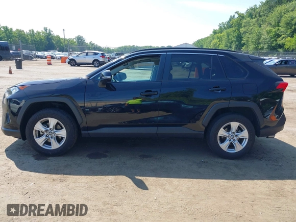 2020 Toyota RAV4 XLE with VIN 2T3P1RFV7LW111230, listed as a IAAI auction lot 40012870 with 22,444 mi miles. Bid and sale history available at carsss.com. Image 14.
