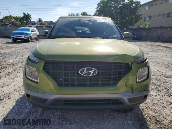 2021 Hyundai Venue SE with VIN KMHRB8A34MU106115, listed as a Copart auction lot 50939995 with 21,986 mi miles and Non Repairable. Bid and sale history available at DreamBid. Image 5.
