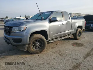 2020 Chevrolet Colorado 2WD Work Truck z VIN 1GCHSBEN7L1228007, wystawiony jako Copart lot #43006315 z przebiegiem 63 417 mil mil oraz Szkoda całkowita • Salvage title. Historia ofert i sprzedaży dostępna na DreamBid. Obrazek 1.