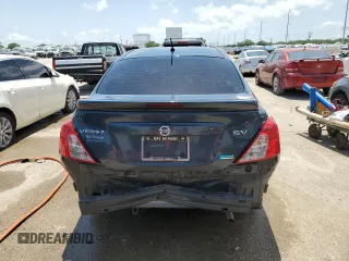 2016 Nissan Versa S z VIN 3N1CN7AP9GL818264, wystawiony jako Copart lot #56643895 z przebiegiem 55 110 mil mil oraz Szkoda całkowita • Salvage title. Historia ofert i sprzedaży dostępna na DreamBid. Obrazek 6.