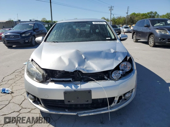 2013 Volkswagen Golf TDI w/Sunroof & Nav z VIN WVWNM7AJ0DW023226, wystawiony jako Copart lot #50958295 z przebiegiem 97 784 mil mil oraz Czysty tytuł • Clean title. Historia ofert i sprzedaży dostępna na DreamBid. Obrazek 5.