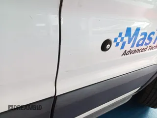 2017 Ford Transit z VIN 1FTYE1YM7HKA68331, wystawiony jako IAAI lot #42844533 z przebiegiem 223 598 mil mil oraz . Historia ofert i sprzedaży dostępna na DreamBid. Obrazek 9.