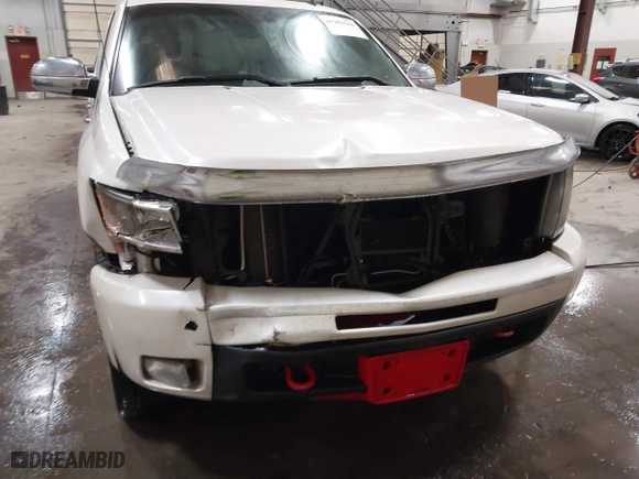 2009 Chevrolet Silverado 1500 LTZ with VIN 3GCEK33M39G177554, listed as a IAAI auction lot 41282566 with 142,356 mi miles. Bid and sale history available at carsss.com. Image 6.