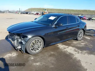 2018 Alfa Romeo Giulia with VIN ZARFAEBN5J7581071, listed as a IAAI auction lot 41313207 with 91,793 mi miles. Bid and sale history available at carsss.com. Image 17.