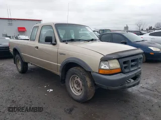 2000 Ford Ranger XL with VIN 1FTZR15V2YPC05863, listed as a IAAI auction lot 41277674 with 158,119 mi miles. Bid and sale history available at carsss.com. Image 1.
