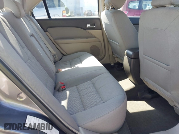 2012 Ford Fusion SE z VIN 3FAHP0HA8CR401382, wystawiony jako IAAI lot #41739680 z przebiegiem 73 404 mil mil oraz . Historia ofert i sprzedaży dostępna na DreamBid. Obrazek 8.