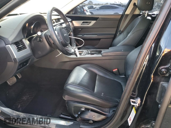2019 Jaguar XF 25t Prestige with VIN SAJBE4FX6KCY81053, listed as a Copart auction lot 72451524 with 50,749 mi miles and Salvage Title. Bid and sale history available at carsss.com. Image 7.