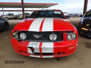 2006 Ford Mustang GT Deluxe with VIN 1ZVFT82HX65257131, listed as a IAAI auction lot 41914126 with 122,750 mi miles. Bid and sale history available at carsss.com. Image 6.