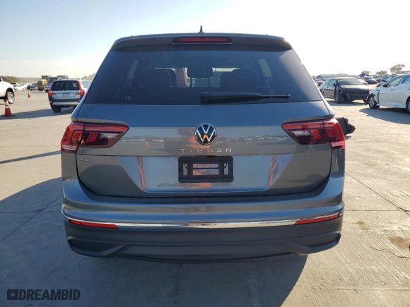 2024 Volkswagen Tiguan SE with VIN 3VVNB7AX4RM157398, listed as a Copart auction lot 83271794 with 2,015 mi miles and Salvage Title. Bid and sale history available at carsss.com. Image 6.
