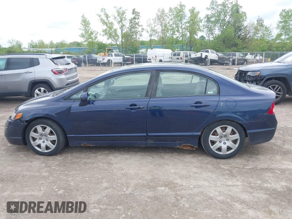 2008 Honda Civic LX z VIN 1HGFA16528L023887, wystawiony jako IAAI lot #42258235 z przebiegiem 262 586 mil mil oraz . Historia ofert i sprzedaży dostępna na DreamBid. Obrazek 14.