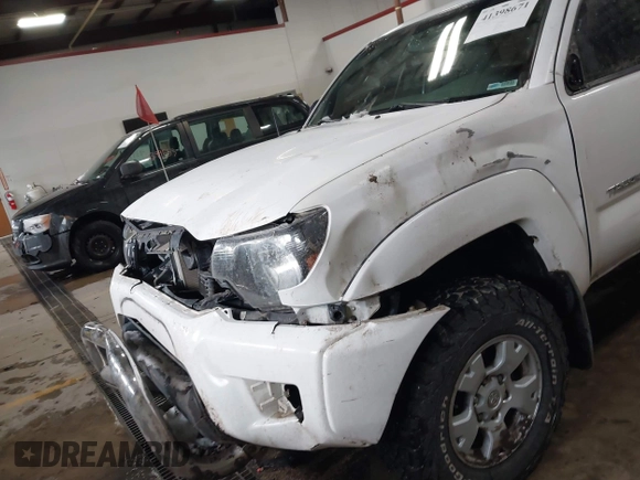 2012 Toyota Tacoma с VIN 3TMLU4EN9CM086455, выставлен на аукционе IAAI как лот 41398671 с пробегом 241 138 миль миль и . История ставок и продаж доступна на DreamBid. Изображение 6.