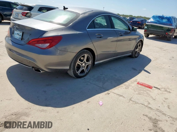 2014 Mercedes-Benz CLA 250 with VIN WDDSJ4EB2EN037431, listed as a Copart auction lot 61342525 with 118,093 mi miles and Clean title. Bid and sale history available at DreamBid. Image 3.