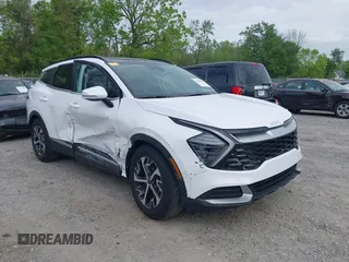 2025 Kia Sportage EX with VIN 5XYK33DF5SG302557, listed as a IAAI auction lot 42230843 with 3,802 mi miles and . Bid and sale history available at DreamBid. Image 1.